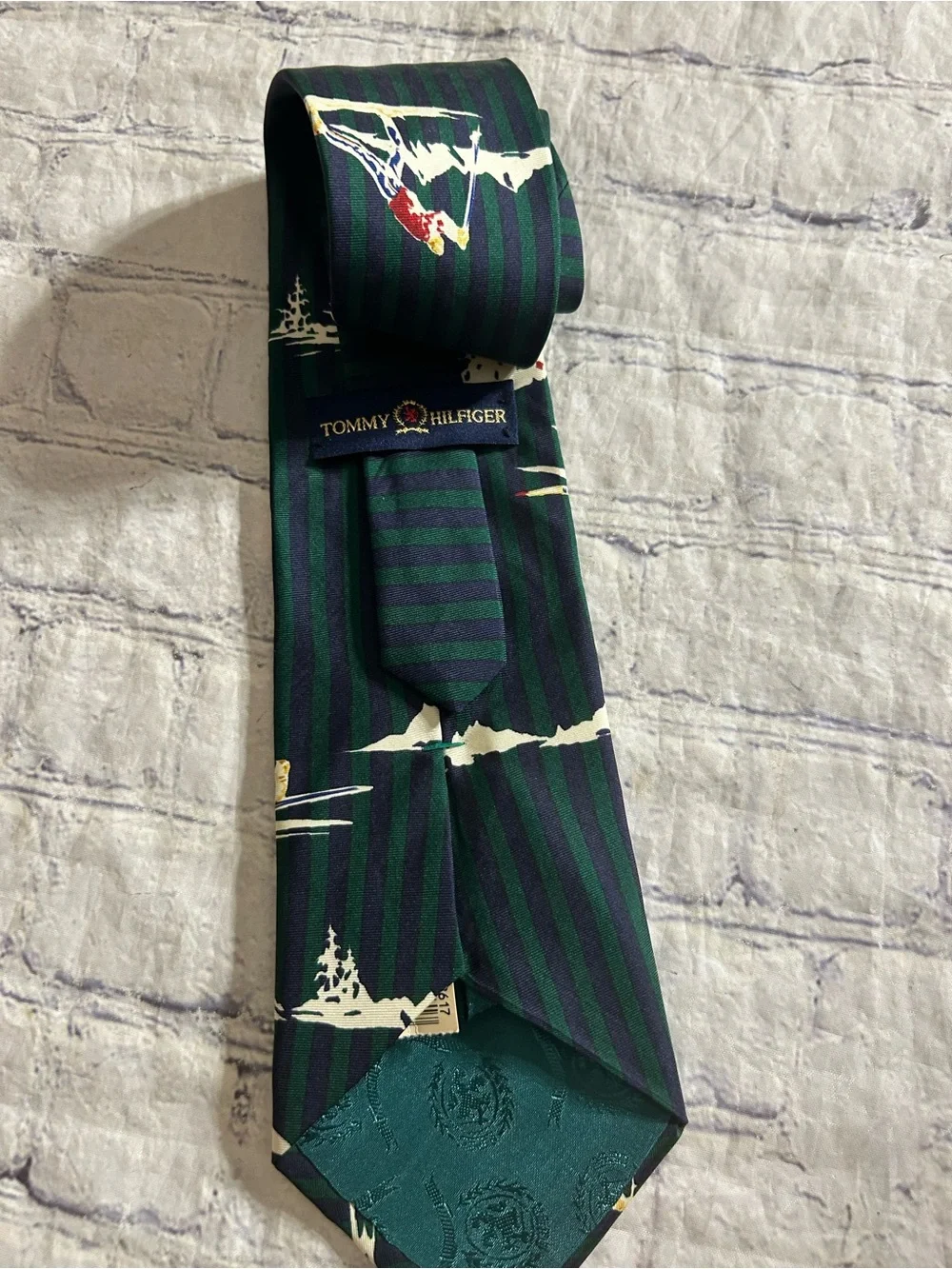 TOMMY HILFIGER VINTAGE SKI-THEMED SILK TIE FROM JACOBSON’S NOVELTY SPORTSWEAR
